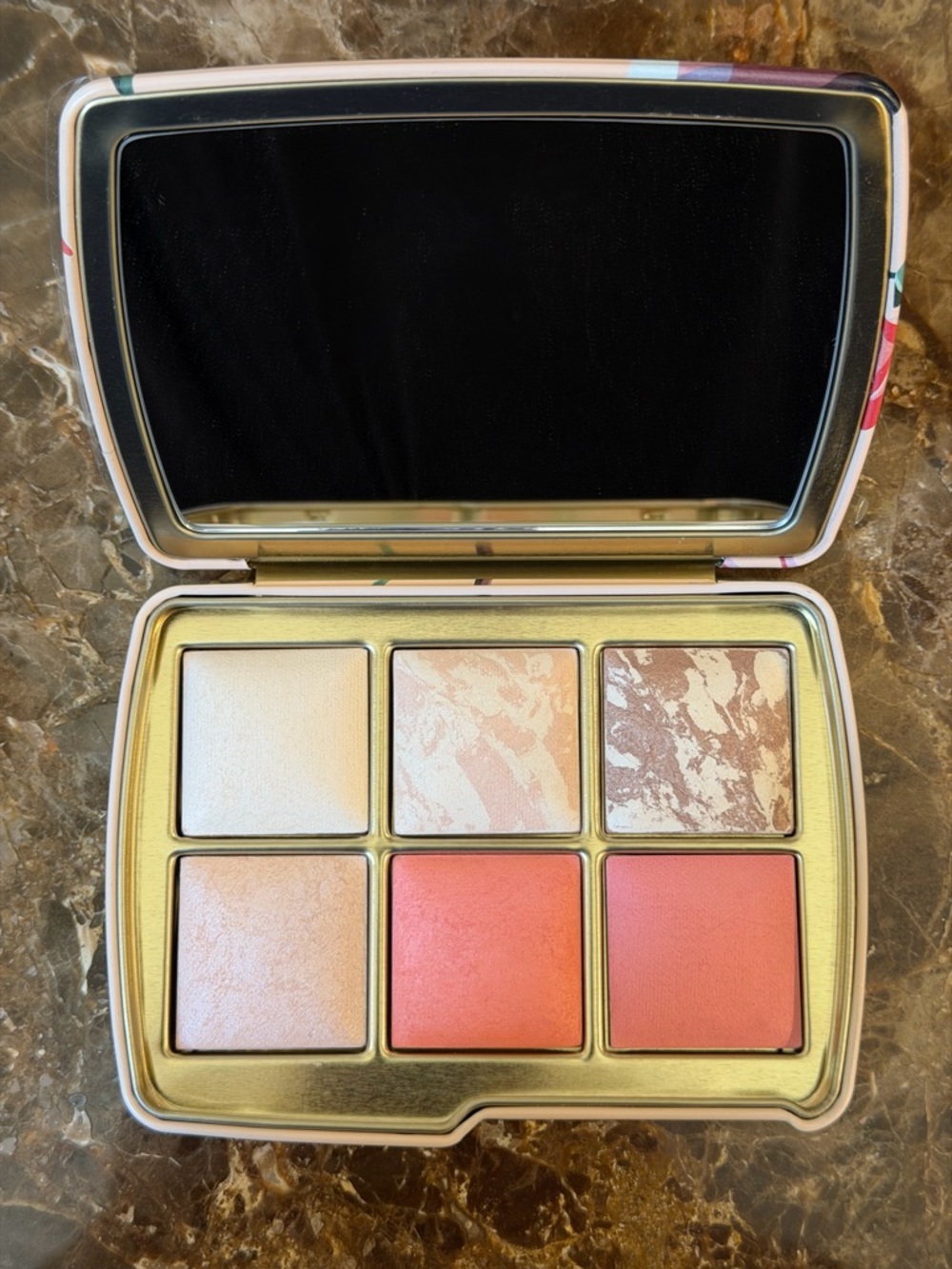 HOURGLASS AMBIENT LIGHTING PALETTE - DEER - Picture 2 of 4